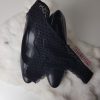 Gedragen doorschijnende stippen string