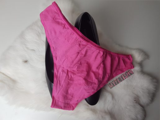 Gedragen roze slipje - Afbeelding 2